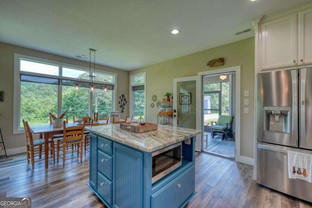 314 Winchester Cove Road, Hayesville, NC 28904