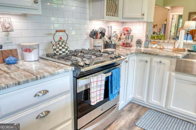 314 Winchester Cove Road, Hayesville, NC 28904