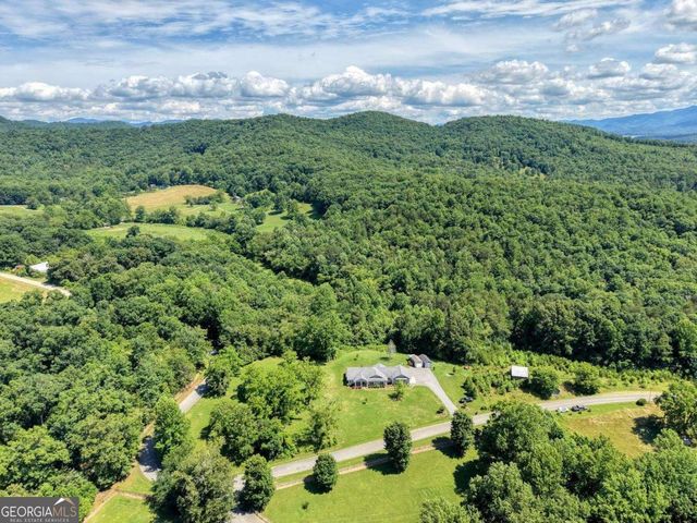 314 Winchester Cove Road, Hayesville, NC 28904