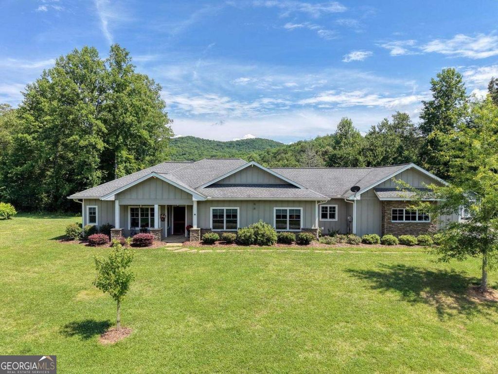 314 Winchester Cove Road, Hayesville, NC 28904