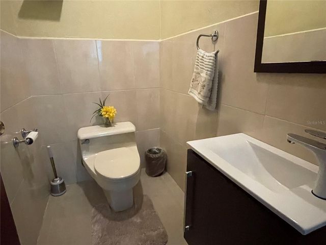 calle 19 2W8 URB. ALTOMONTE, Caguas, PR 00727