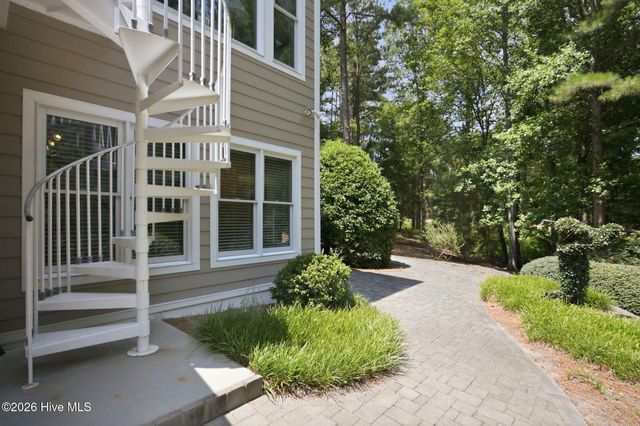83 Abbottsford Drive, Pinehurst, NC 28374