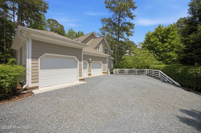 83 Abbottsford Drive, Pinehurst, NC 28374
