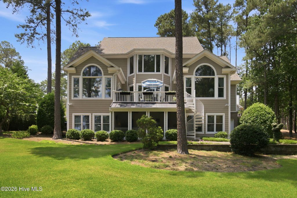 83 Abbottsford Drive, Pinehurst, NC 28374