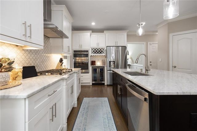 1807 Richmond Hill Drive, Lawrenceville, GA 30043