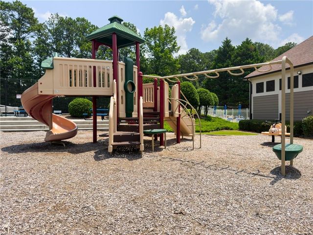 1807 Richmond Hill Drive, Lawrenceville, GA 30043