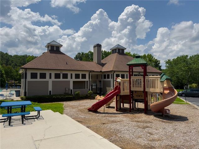 1807 Richmond Hill Drive, Lawrenceville, GA 30043