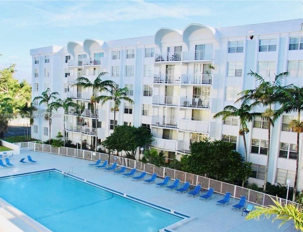 494 NW 165th St Rd C-601, Miami, FL 33169