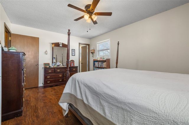 2504 Joe Holt Road, Everton, AR 72633