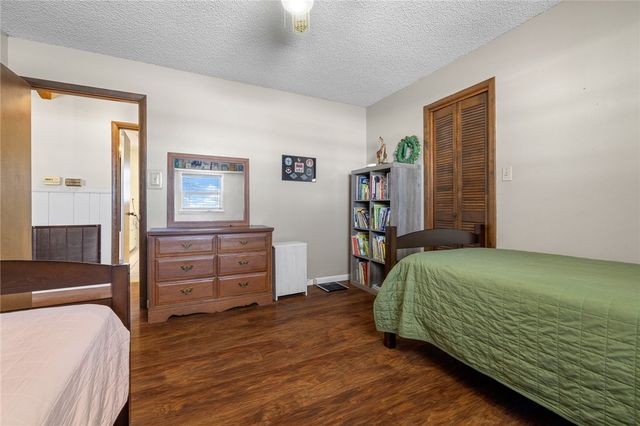 2504 Joe Holt Road, Everton, AR 72633