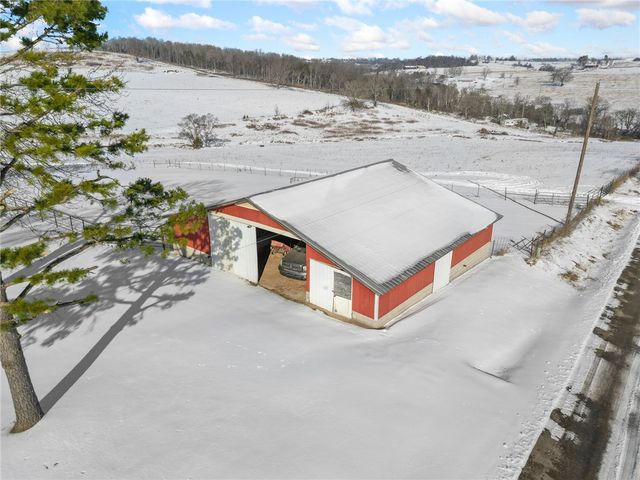 2504 Joe Holt Road, Everton, AR 72633