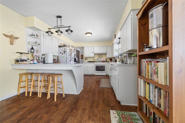 2504 Joe Holt Road, Everton, AR 72633