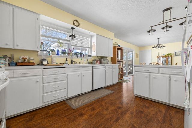 2504 Joe Holt Road, Everton, AR 72633