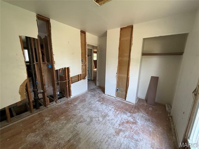10357 Prince Drive, St Louis, MO 63136