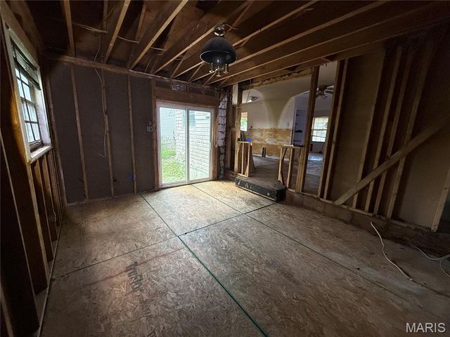 10357 Prince Drive, St Louis, MO 63136