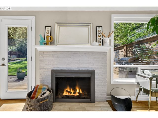 5980 W A St, West Linn, OR 97068