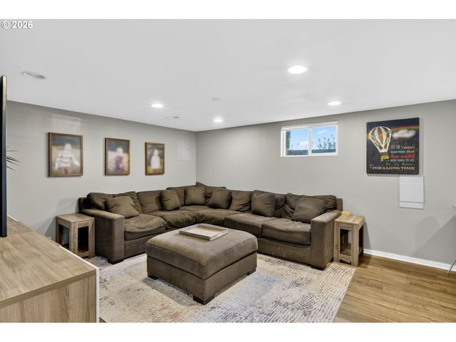 5980 W A St, West Linn, OR 97068