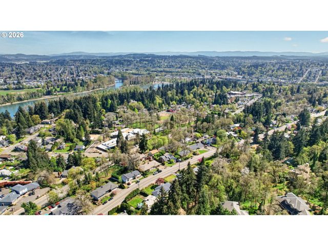 5980 W A St, West Linn, OR 97068