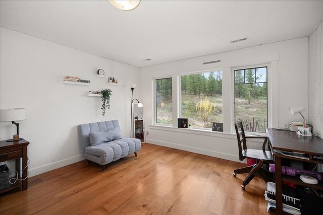 710 S Idaho Rd, Liberty Lake, WA 99019
