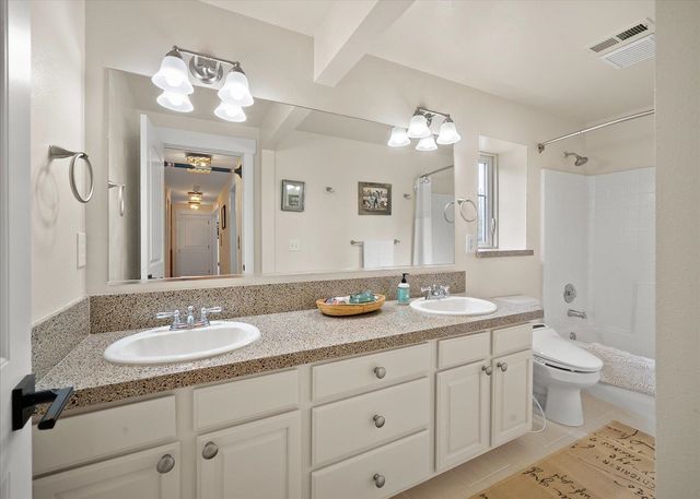 710 S Idaho Rd, Liberty Lake, WA 99019