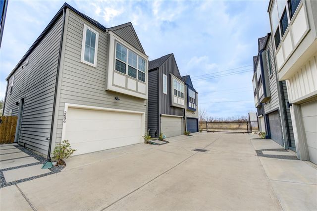 2906 Stevens Street, Houston, TX 77026