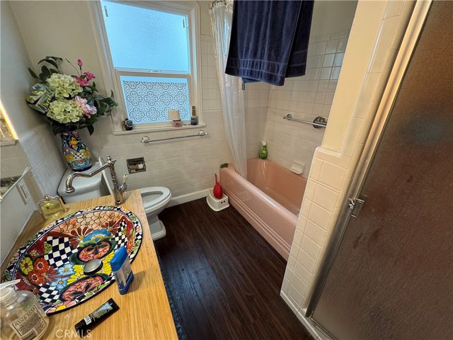 5528 Willowcrest, North Hollywood, CA 91601