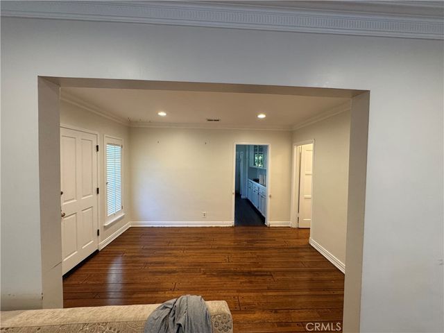 5528 Willowcrest, North Hollywood, CA 91601