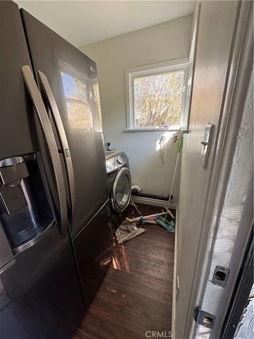 5528 Willowcrest, North Hollywood, CA 91601