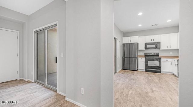 10296 W SANDS Drive 485, Peoria, AZ 85383