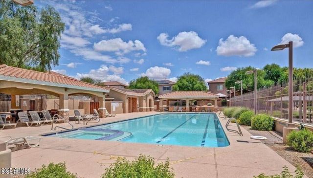 10296 W SANDS Drive 485, Peoria, AZ 85383