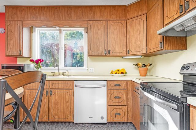 9 Cedar Crest Drive, Westerly, RI 02891