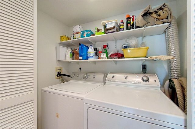 521 Corey Lane, Middletown, RI 02842