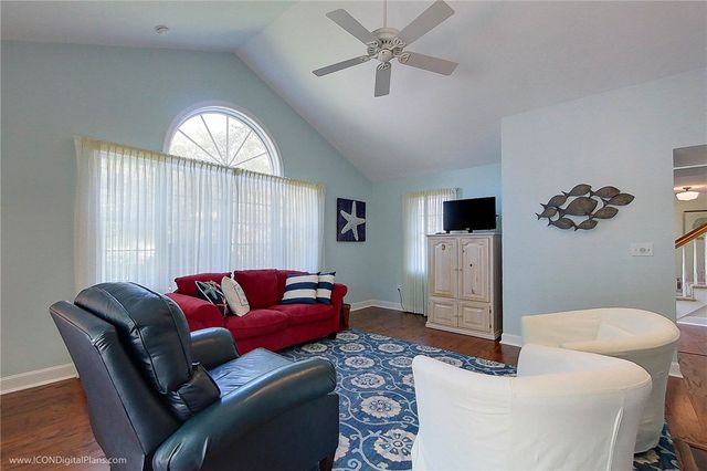 521 Corey Lane, Middletown, RI 02842