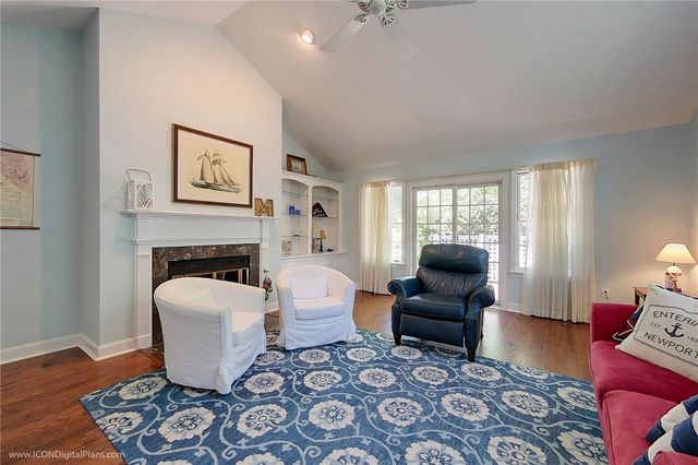 521 Corey Lane, Middletown, RI 02842