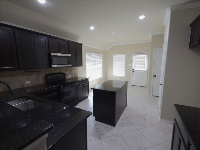 8440 Gentian Drive, Fort Worth, TX 76123