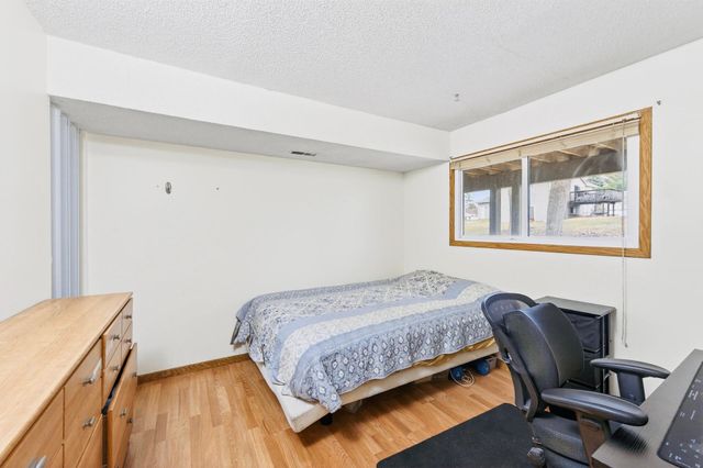 1272 Ferndale Street N, Maplewood, MN 55119