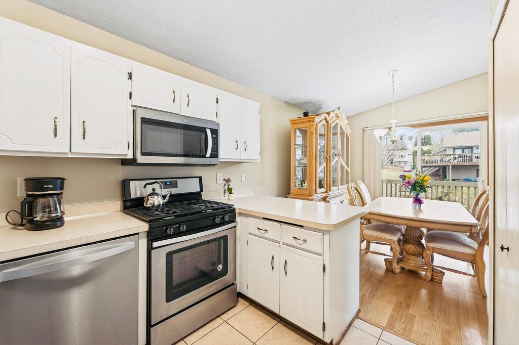 1272 Ferndale Street N, Maplewood, MN 55119 — photo 5