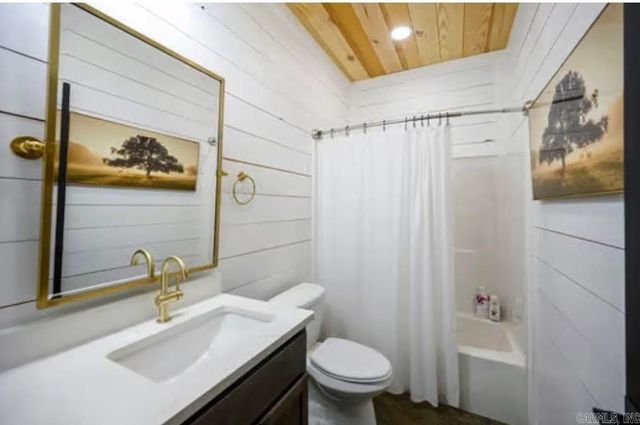 104 Staggs Drive, Nashville, AR 71852