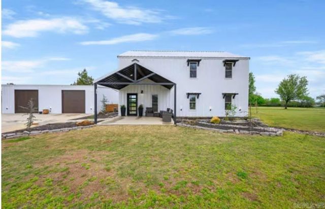 104 Staggs Drive, Nashville, AR 71852