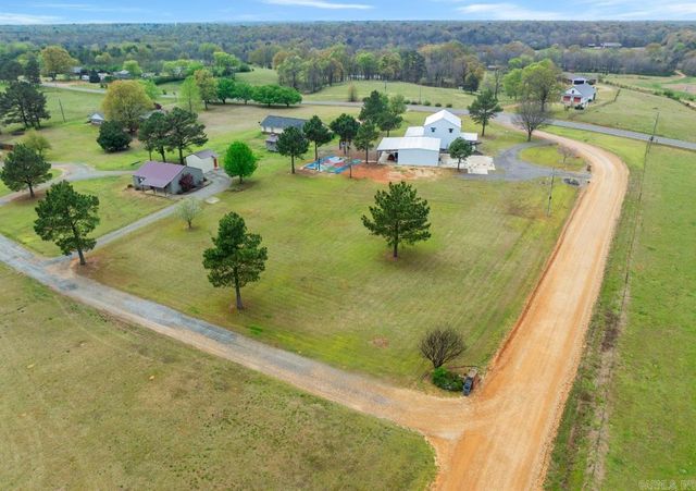 104 Staggs Drive, Nashville, AR 71852