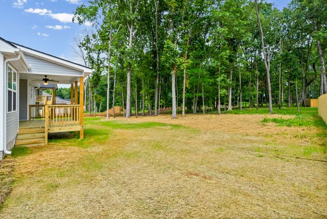 302 Tisha Ct, Clarksville, TN 37042