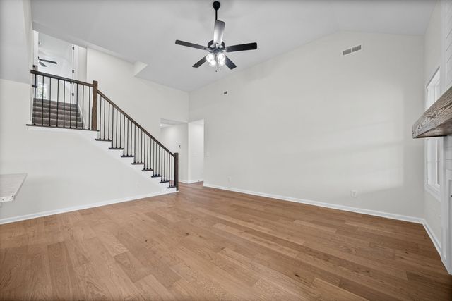 302 Tisha Ct, Clarksville, TN 37042