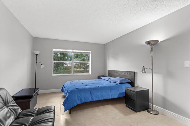 9700 Sunrise Lakes Boulevard 101, Sunrise, FL 33322