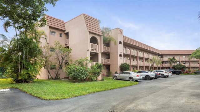 9700 Sunrise Lakes Boulevard 101, Sunrise, FL 33322