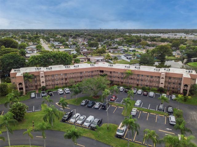 9700 Sunrise Lakes Boulevard 101, Sunrise, FL 33322