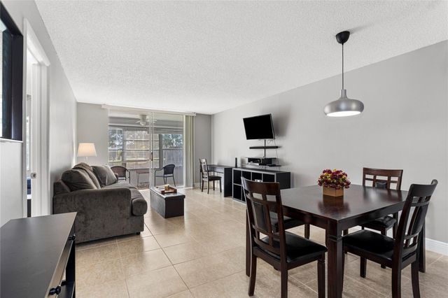 9700 Sunrise Lakes Boulevard 101, Sunrise, FL 33322