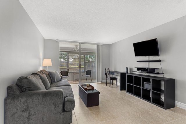 9700 Sunrise Lakes Boulevard 101, Sunrise, FL 33322