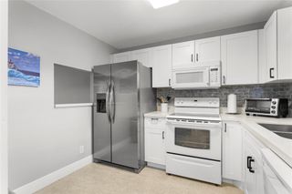 9700 Sunrise Lakes Boulevard 101, Sunrise, FL 33322