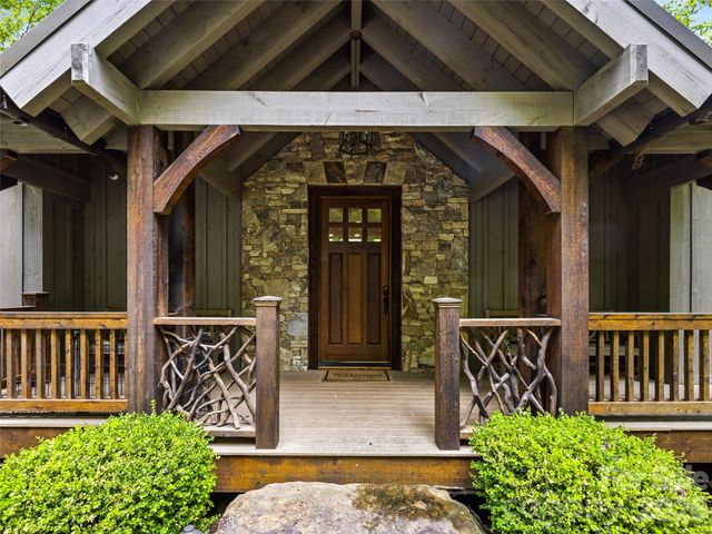 60 Shoreline Drive, Tuckasegee, NC 28783