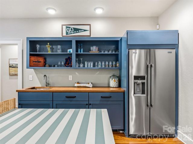 60 Shoreline Drive, Tuckasegee, NC 28783